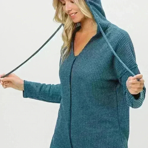 Dark Teal V-Neck Waffle Knit Hoodie Top - Picture 3 of 4